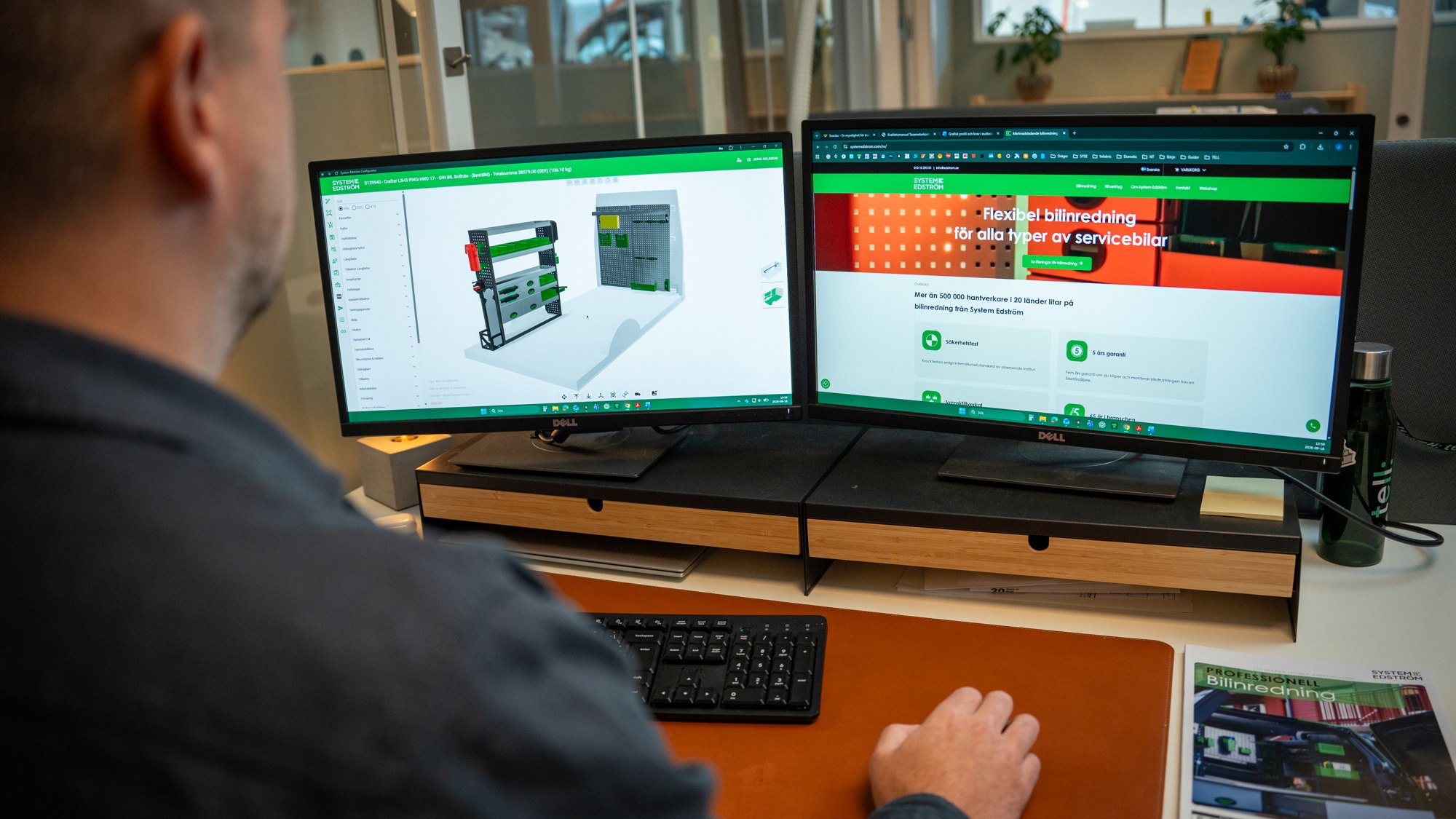 Medarbetare arbetar med system och data